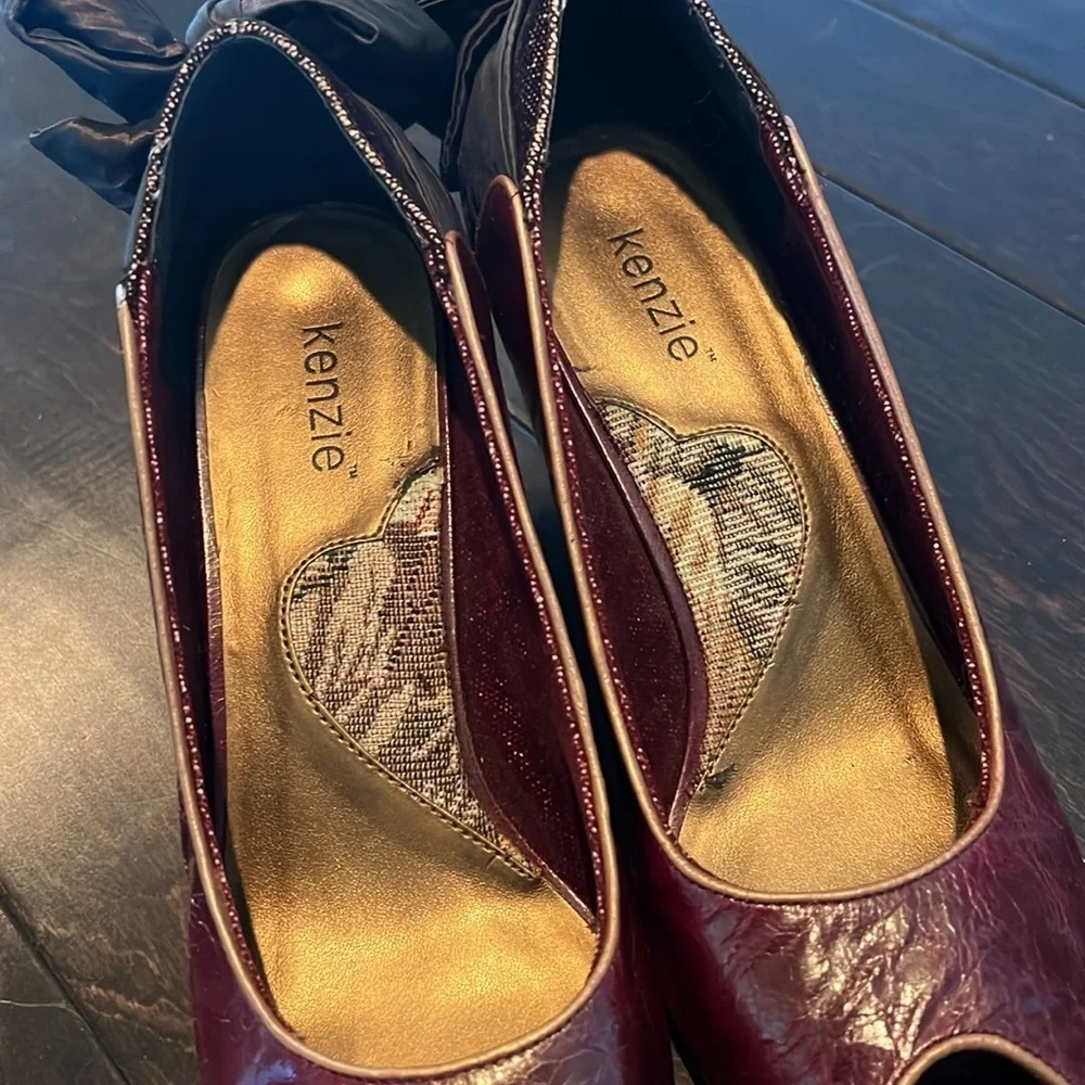 Kenzie wedge 8M